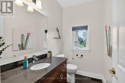 1801 Cedarlakes Way Ottawa ON K4P 1G4