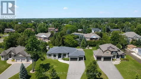 1801 Cedarlakes Way Ottawa ON K4P 1G4