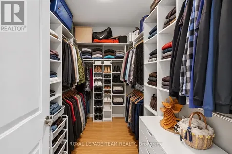 1801 Cedarlakes Way Ottawa ON K4P 1G4