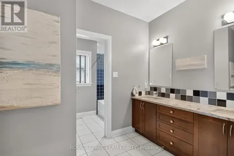 1801 Cedarlakes Way Ottawa ON K4P 1G4
