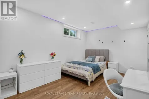 1801 Cedarlakes Way Ottawa ON K4P 1G4
