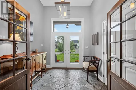 1801 Cedarlakes Way Ottawa ON K4P 1G4