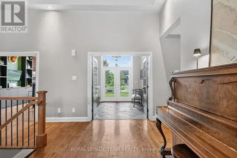1801 Cedarlakes Way Ottawa ON K4P 1G4