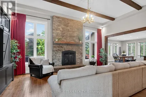 1801 Cedarlakes Way Ottawa ON K4P 1G4
