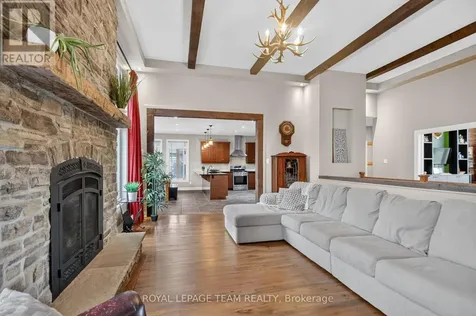 1801 Cedarlakes Way Ottawa ON K4P 1G4