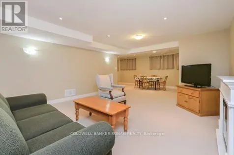 43 Briar Gate New Tecumseth ON L9R 2A8