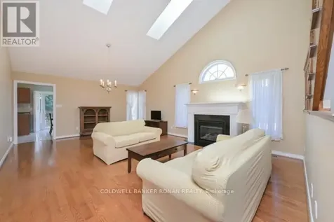 43 Briar Gate New Tecumseth ON L9R 2A8