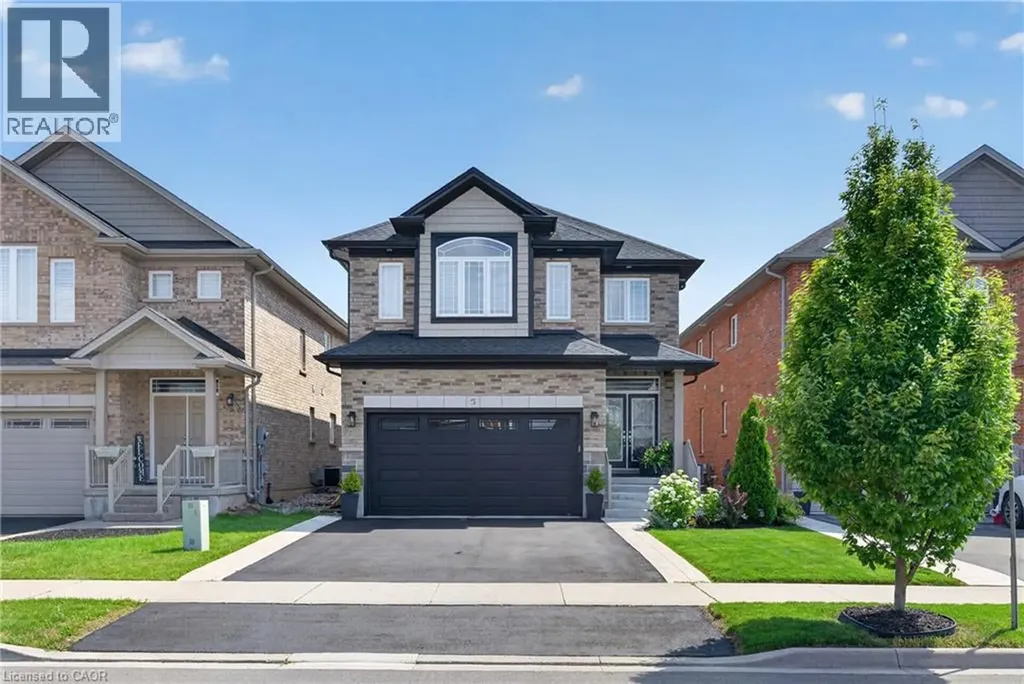 5 Narbonne Crescent Stoney Creek ON L8J 0J8
