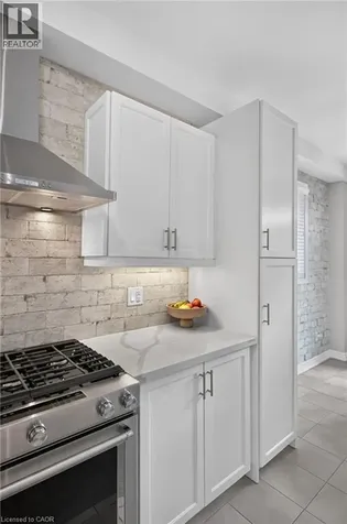 5 Narbonne Crescent Stoney Creek ON L8J 0J8