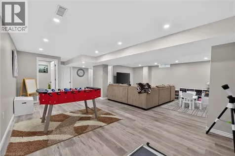5 Narbonne Crescent Stoney Creek ON L8J 0J8