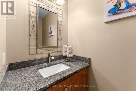 24 Wendell Avenue Ottawa ON K2S 1G9