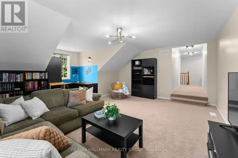 24 Wendell Avenue Ottawa ON K2S 1G9