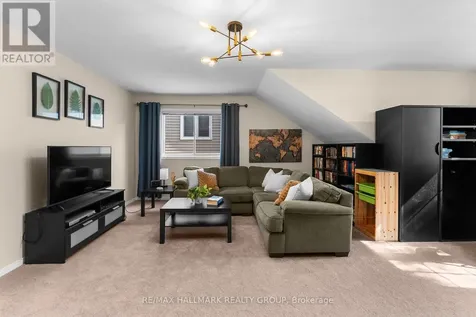 24 Wendell Avenue Ottawa ON K2S 1G9
