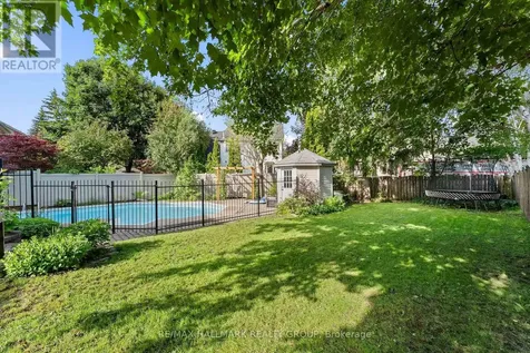 24 Wendell Avenue Ottawa ON K2S 1G9
