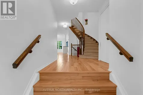 1015 Candlewood Street Ottawa ON K4A 5E8