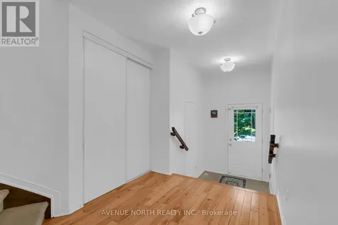 1015 Candlewood Street Ottawa ON K4A 5E8