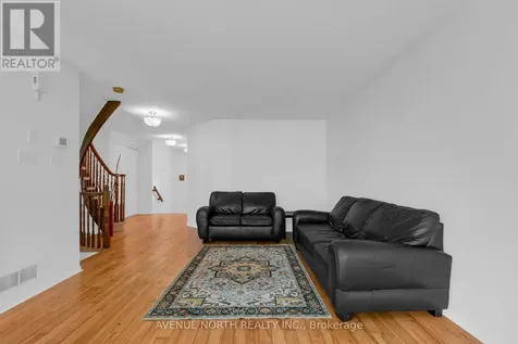 1015 Candlewood Street Ottawa ON K4A 5E8