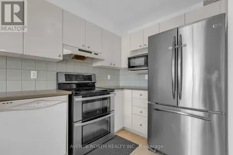 1015 Candlewood Street Ottawa ON K4A 5E8