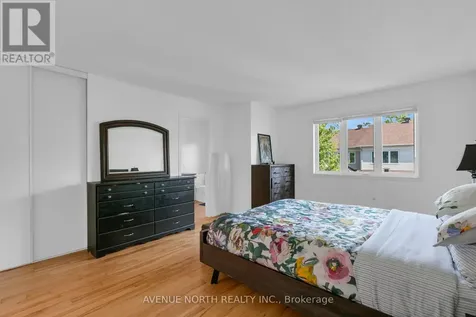 1015 Candlewood Street Ottawa ON K4A 5E8