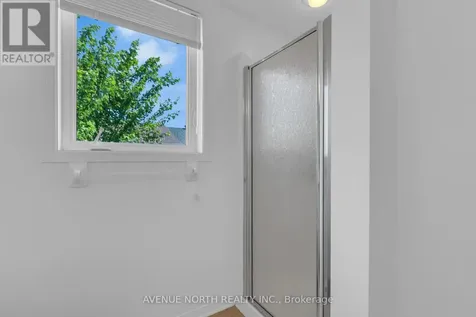 1015 Candlewood Street Ottawa ON K4A 5E8