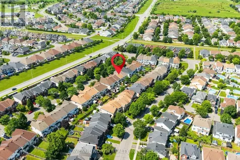 1015 Candlewood Street Ottawa ON K4A 5E8