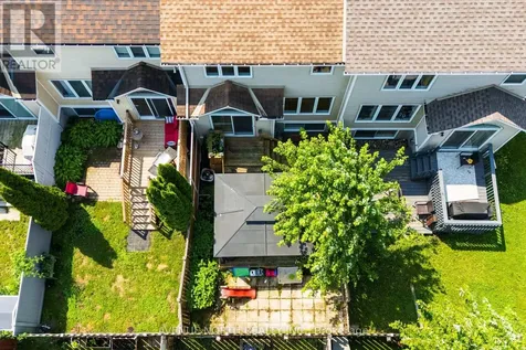 1015 Candlewood Street Ottawa ON K4A 5E8