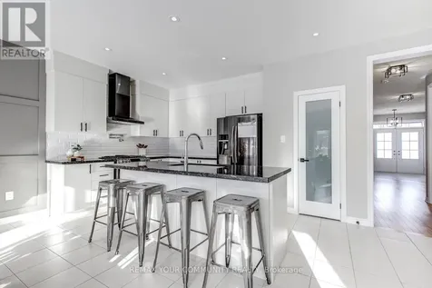 953 Barton Way Innisfil ON L9S 0N5