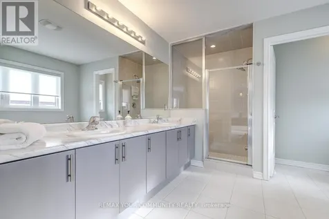 953 Barton Way Innisfil ON L9S 0N5