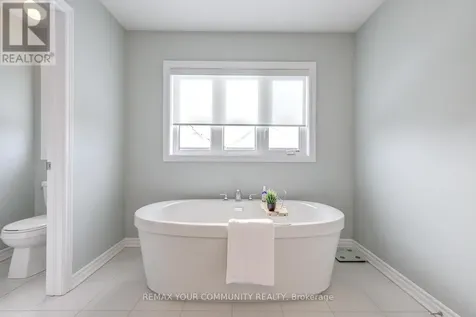 953 Barton Way Innisfil ON L9S 0N5