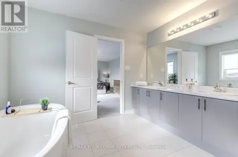 953 Barton Way Innisfil ON L9S 0N5