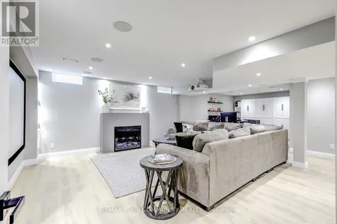 953 Barton Way Innisfil ON L9S 0N5
