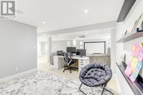 953 Barton Way Innisfil ON L9S 0N5