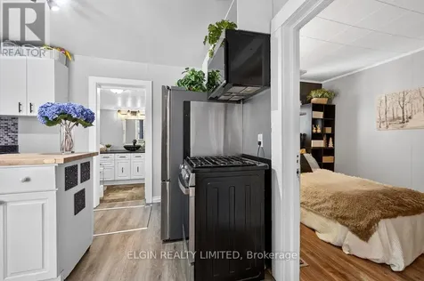 28 Walnut Street St. Thomas ON N5R 2Y6