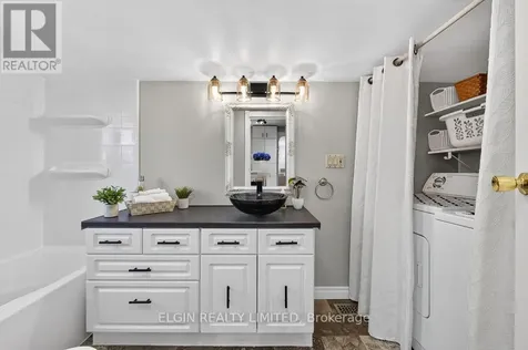 28 Walnut Street St. Thomas ON N5R 2Y6