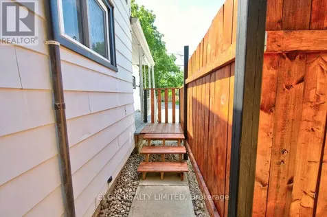 28 Walnut Street St. Thomas ON N5R 2Y6