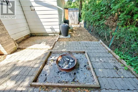 28 Walnut Street St. Thomas ON N5R 2Y6