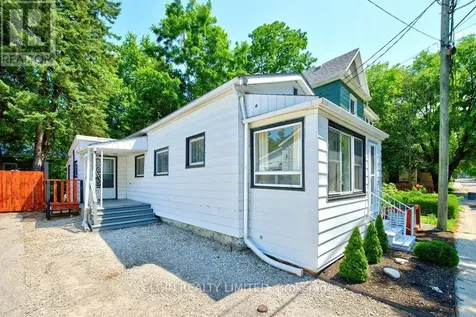 28 Walnut Street St. Thomas ON N5R 2Y6