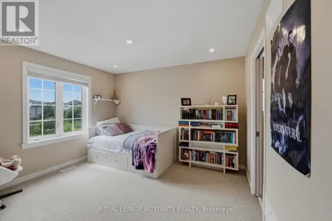 277 Huntsville Drive Ottawa ON K2T 0H1
