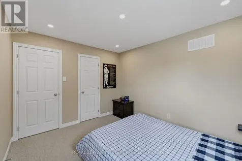 277 Huntsville Drive Ottawa ON K2T 0H1