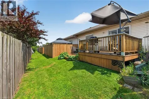 24 Kenyon Crescent Grimsby ON L3M 5S4
