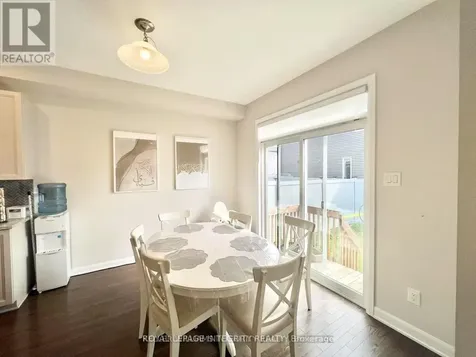 1042 Parabolica Way Ottawa ON K2T 0R1