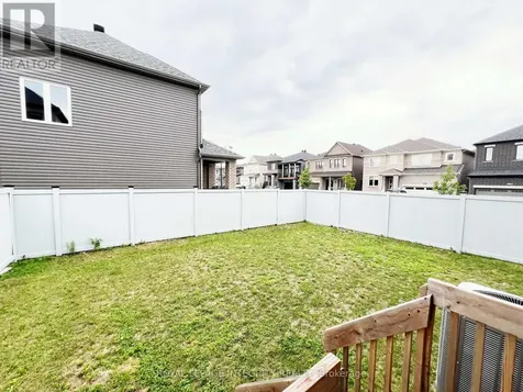 1042 Parabolica Way Ottawa ON K2T 0R1