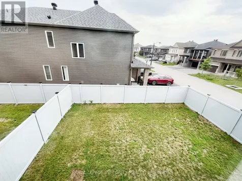 1042 Parabolica Way Ottawa ON K2T 0R1