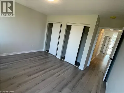 15 Stauffer Woods Trail Kitchener ON N2P 0L1