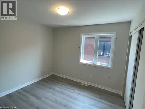 15 Stauffer Woods Trail Kitchener ON N2P 0L1