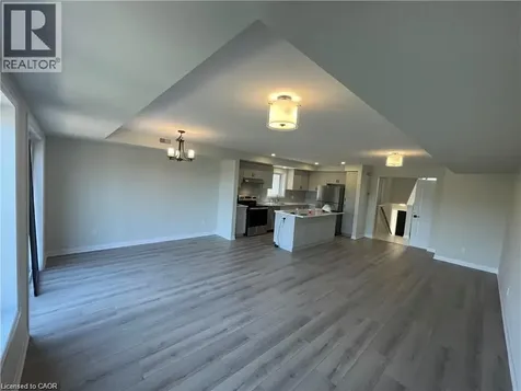15 Stauffer Woods Trail Kitchener ON N2P 0L1