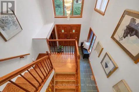 30 Pentland Crescent Ottawa ON K2K 1V5