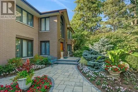 30 Pentland Crescent Ottawa ON K2K 1V5
