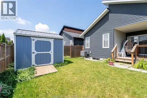 105 Moonstone Crescent Chatham ON N7M 0S2
