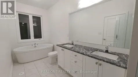 85 Riley Reed Lane Richmond Hill ON L4S 0M3